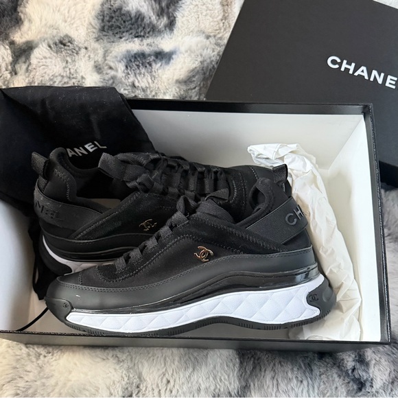 CHANEL Black Calfskin Mixed Fibers CC Sneakers size 39 (Brand New in Box) - Picture 3 of 11